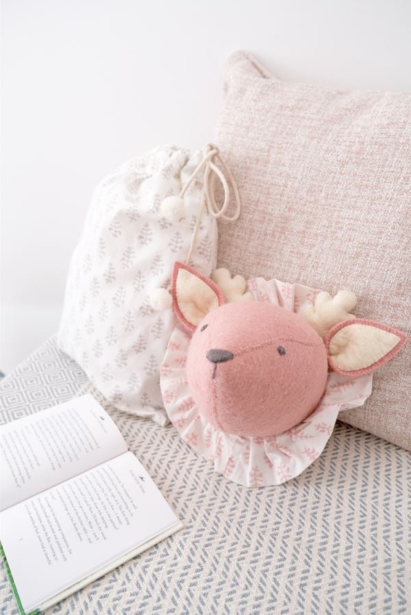 Baby Deer with Vintage Ruff Head Mini - Pink