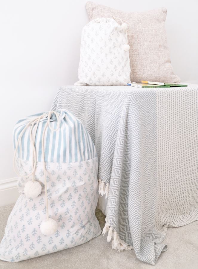Drawerstring Storage Bag with Pom-Poms - Blue