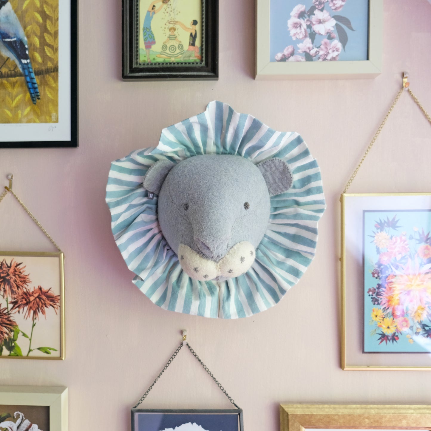 Lion with Vintage Ruff Head Mini - Blue